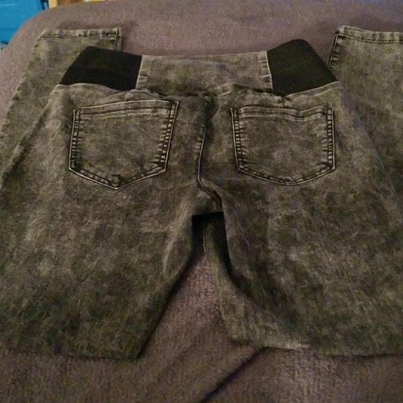 Jeans - Picture 2 of 2